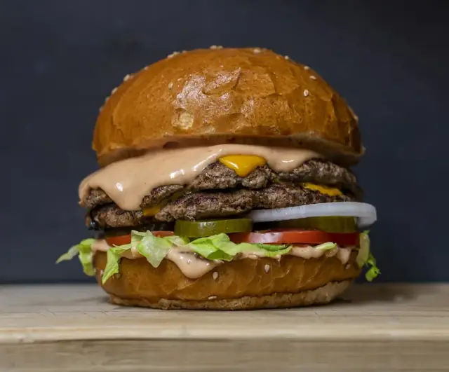 Burger from the example restaurant